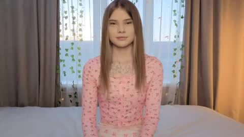Eva online show from May 2, 1:25 pm