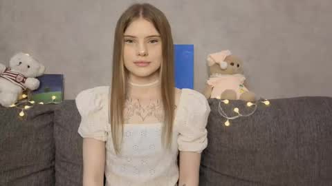 Eva online show from May 31, 2:01 pm