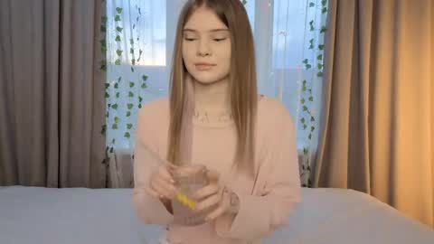 Eva online show from May 8, 1:47 pm