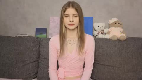 Eva online show from May 21, 1:20 pm