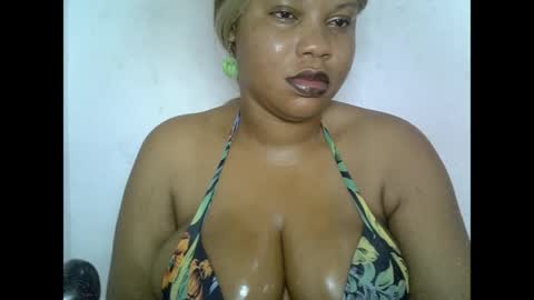 oneofdbestchubbygaloncb online show from May 19, 1:56 am