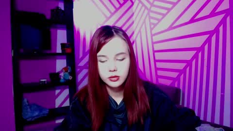 onessandra online show from October 30, 5:54 am