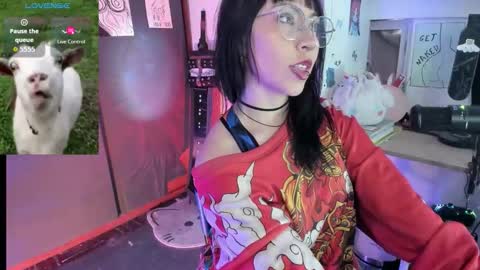 Snapshot of oni_dakotta chatting on September 20, 12:58 pm oni_dakotta online show from September 20, 12:58 pm