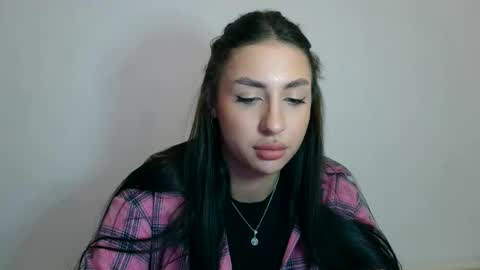 Snapshot of only_barbara chatting on October 27, 8:25 pm Barbara online show from October 27, 8:25 pm