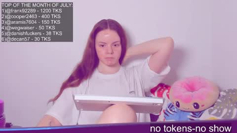 only_sarah1 online show from July 17, 10:35 pm