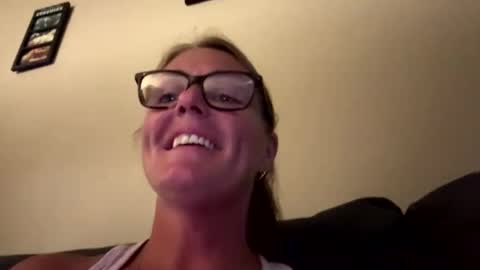 Snapshot of onthedl89 chatting on September 19, 7:35 pm onthedl89 online show from September 19, 7:35 pm