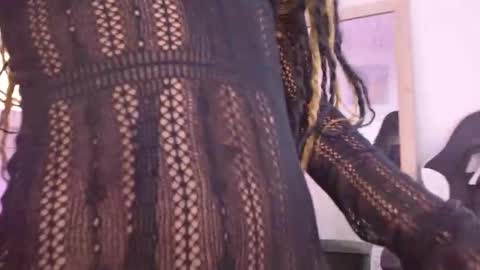 Snapshot of onyx_ebony chatting on October 14, 1:57 pm onyx_ebony online show from October 14, 1:57 pm