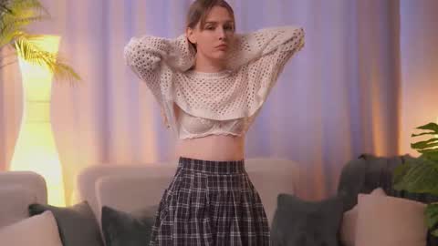 ooopsnaked online show from January 15, 8:31 am