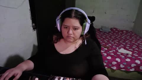 oppaichanuwu online show from December 2, 12:56 am