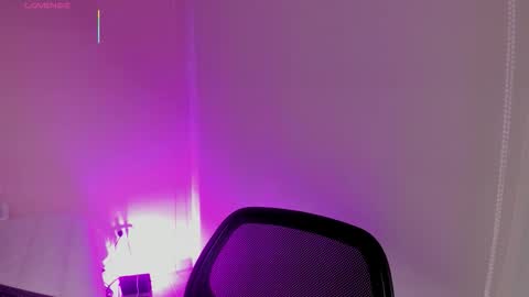 Miss Guzman  online show from February 8, 12:58 am