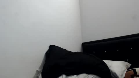 Snapshot of oriana_ston chatting on September 21, 1:37 am oriana_ston online show from September 21, 1:37 am
