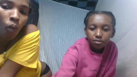 orianie064 online show from June 25, 5:12 am