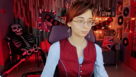 Snapshot of orianna_blade chatting on October 19, 9:33 am Orianna - Hi Im into geek culture cosplay crafting LARP games. Shall we play DnD online show from October 19, 9:33 am