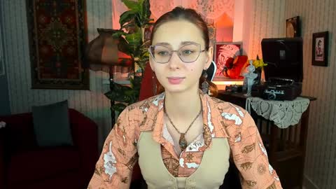 Snapshot of orianna_blade chatting on December 28, 2:32 pm Orianna - Hi Im into geek culture cosplay crafting LARP games. Shall we play DnD online show from December 28, 2:32 pm