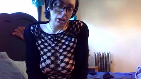 Snapshot of orphyx chatting on December 22, 5:53 pm Entropy online show from December 22, 5:53 pm