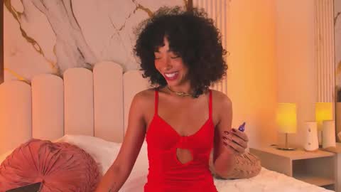 Oshun  online show from November 24, 12:40 pm