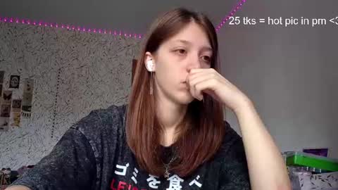 oteliabuysse online show from August 4, 9:26 am