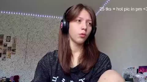 oteliabuysse online show from August 1, 9:11 am