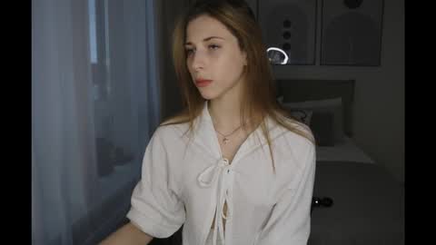 Anne online show from November 11, 11:29 am