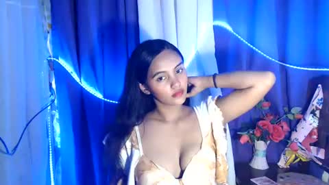 oxana_wetpussy online show from July 6, 5:13 am