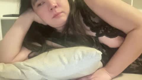 oxovickyoxo online show from February 9, 4:37 am