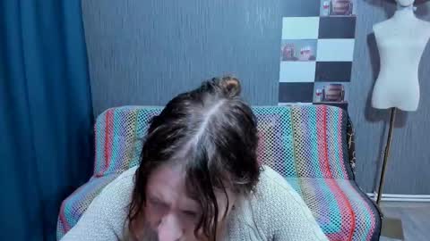 Ella online show from February 1, 7:51 am