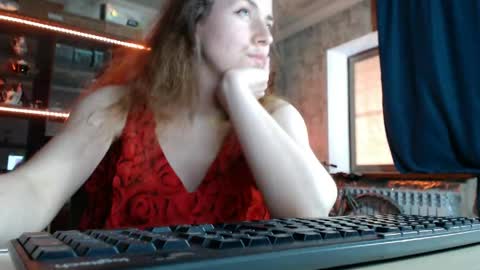 Ella online show from May 16, 10:47 am