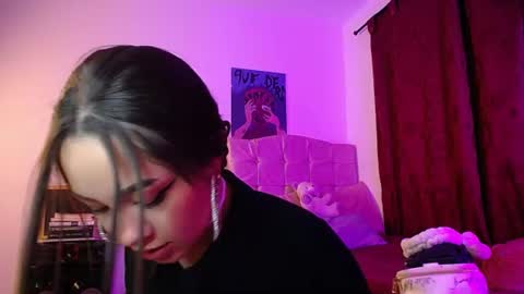 Paris online show from July 22, 3:07 am
