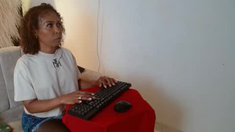 paisita641359 online show from March 5, 8:26 pm