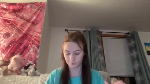 paisleysnowxo online show from November 4, 11:10 pm