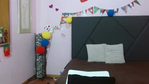 pamela_echeverria online show from July 9, 11:34 am