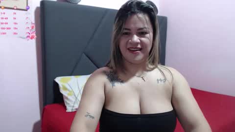 Snapshot of pamela_echeverria chatting on October 14, 10:29 am pamela_echeverria online show from October 14, 10:29 am