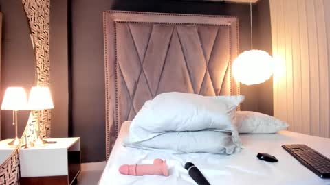 pamela_johnsonn online show from November 7, 10:36 pm