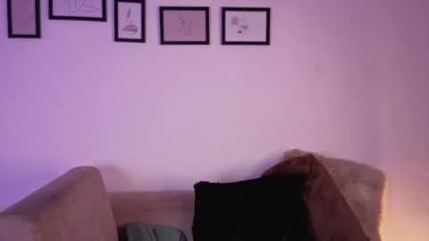 pamela_tomas4 online show from July 11, 3:01 pm