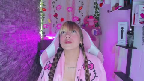 Snapshot of pamelajhonsom chatting on December 14, 2:00 pm pamelajhonsom online show from December 14, 2:00 pm