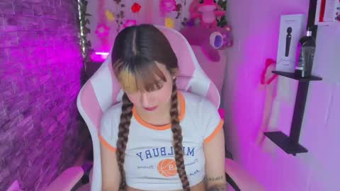 Snapshot of pamelajhonsom chatting on December 18, 4:17 pm pamelajhonsom online show from December 18, 4:17 pm