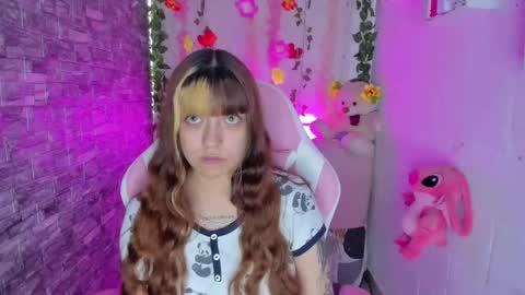 Snapshot of pamelajhonsom chatting on March 7, 4:33 pm pamelajhonsom online show from March 7, 4:33 pm