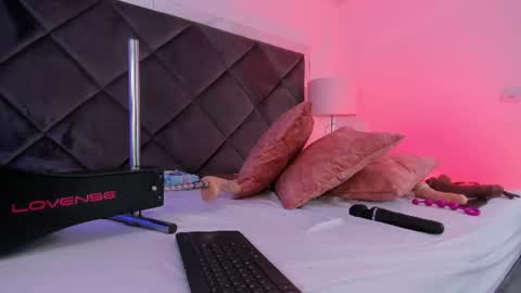 Pamela Ponce online show from June 29, 3:56 pm