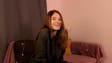 pamilarakestraw online show from November 8, 8:14 pm