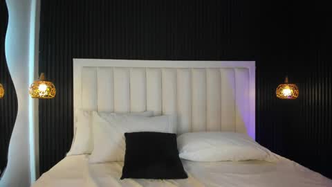 Pandoramiller online show from April 17, 5:15 pm