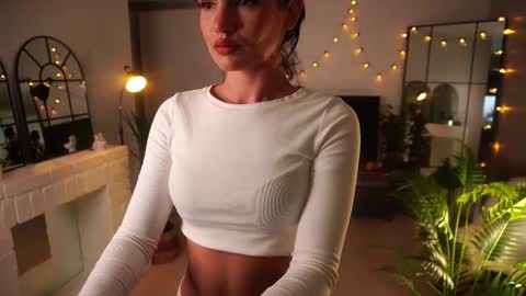 Kristina Kriss online show from November 20, 11:11 am