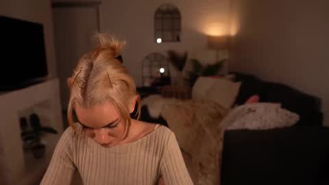 Kristina Kriss online show from March 4, 6:03 pm