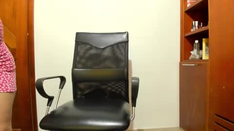 paoguerrax354 online show from September 28, 2:22 pm