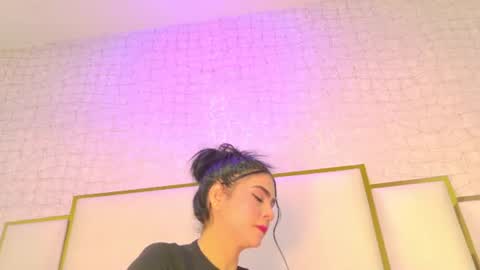 Paola  online show from June 14, 11:32 am