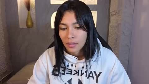 paris online show from November 13, 3:05 am