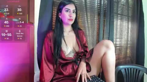 Snapshot of paris_evans_01 chatting on October 15, 3:25 pm paris_evans_01 online show from October 15, 3:25 pm