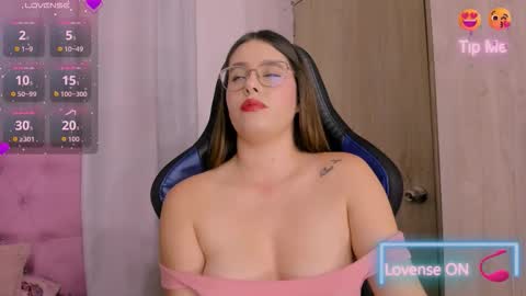 Paris online show from March 25, 6:55 pm