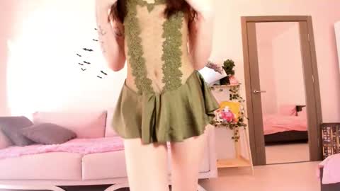 Bella online show from November 1, 3:43 am