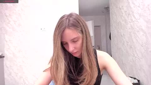 Patricia online show from April 14, 7:36 pm