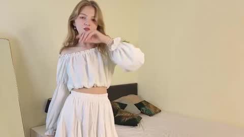 Vicki online show from September 20, 10:13 am